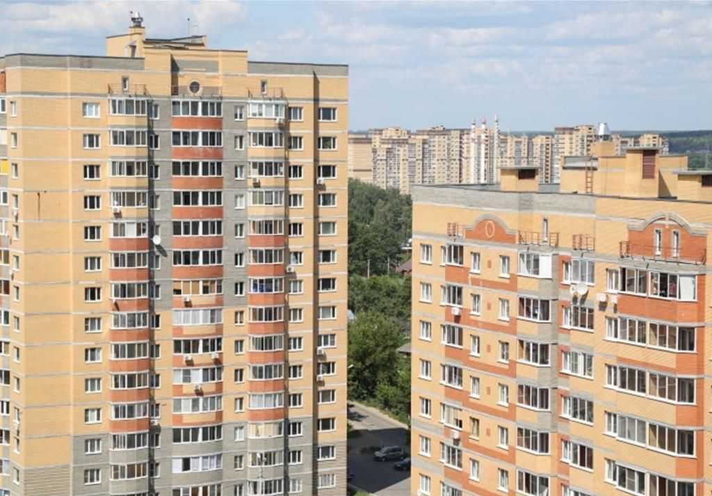 Поселок свердловский московская. Свердловский Московская область. ЖК Свердловский. Поселок Свердловский Московская область. Поселок Свердловский улица Марченко 12 фото.