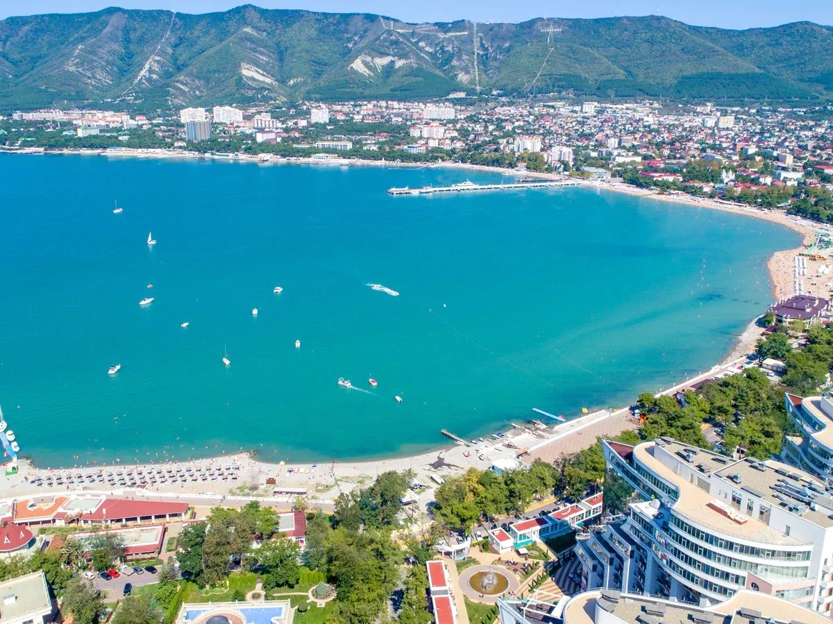 Как купить дом или коттедж в Геленджике: подробное руководство